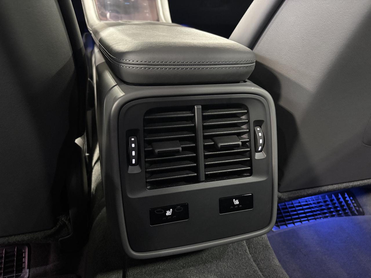 2020 Porsche Taycan Turbo|LOADED|NO LUX TAX|PERFORMANCEPKG|SPORTCHRONO Photo
