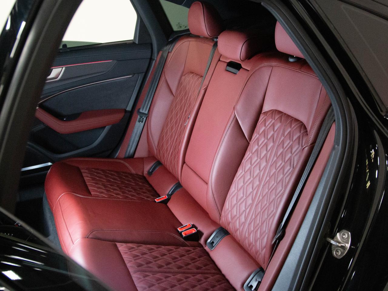 2023 Audi S6 Sedan DIAMOND STITCH | B&O SOUND | HUD | HEATED SEAT Photo