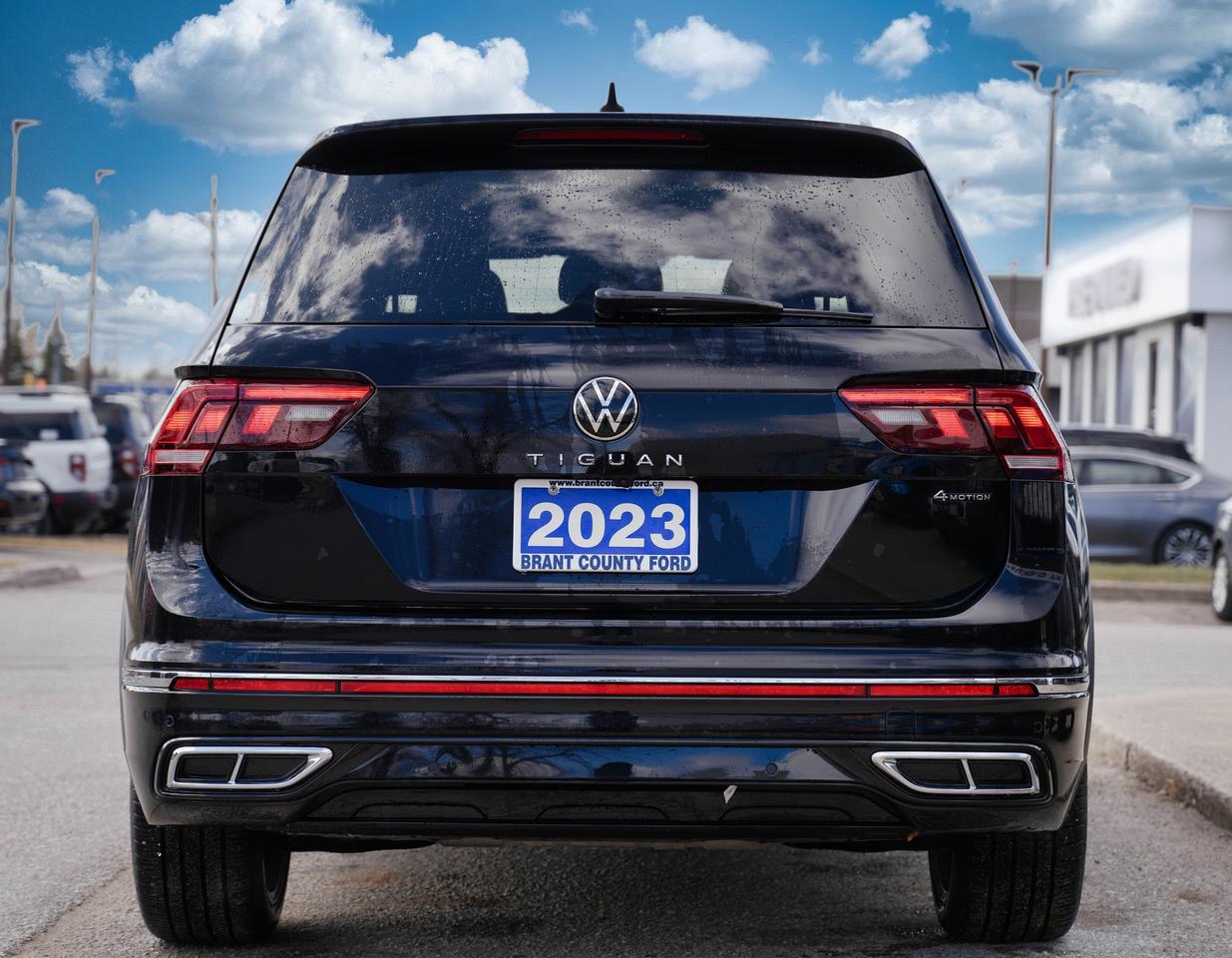 2023 Volkswagen Tiguan AWD | PANO ROOF | BROWN LEATHER INTERIOR Photo