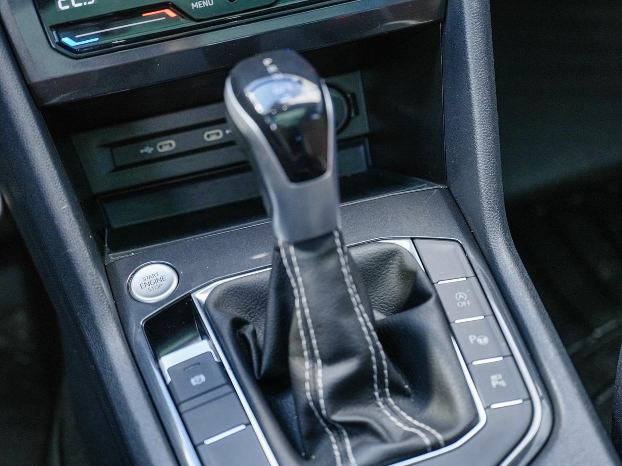 2023 Volkswagen Tiguan AWD | PANO ROOF | BROWN LEATHER INTERIOR Photo