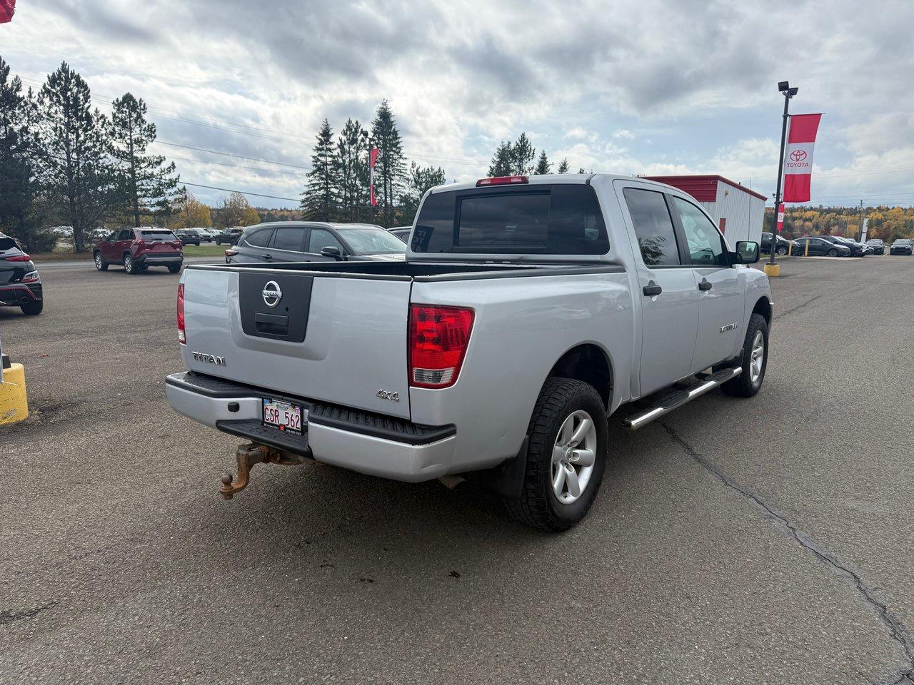 2012 Nissan Titan S Photo4