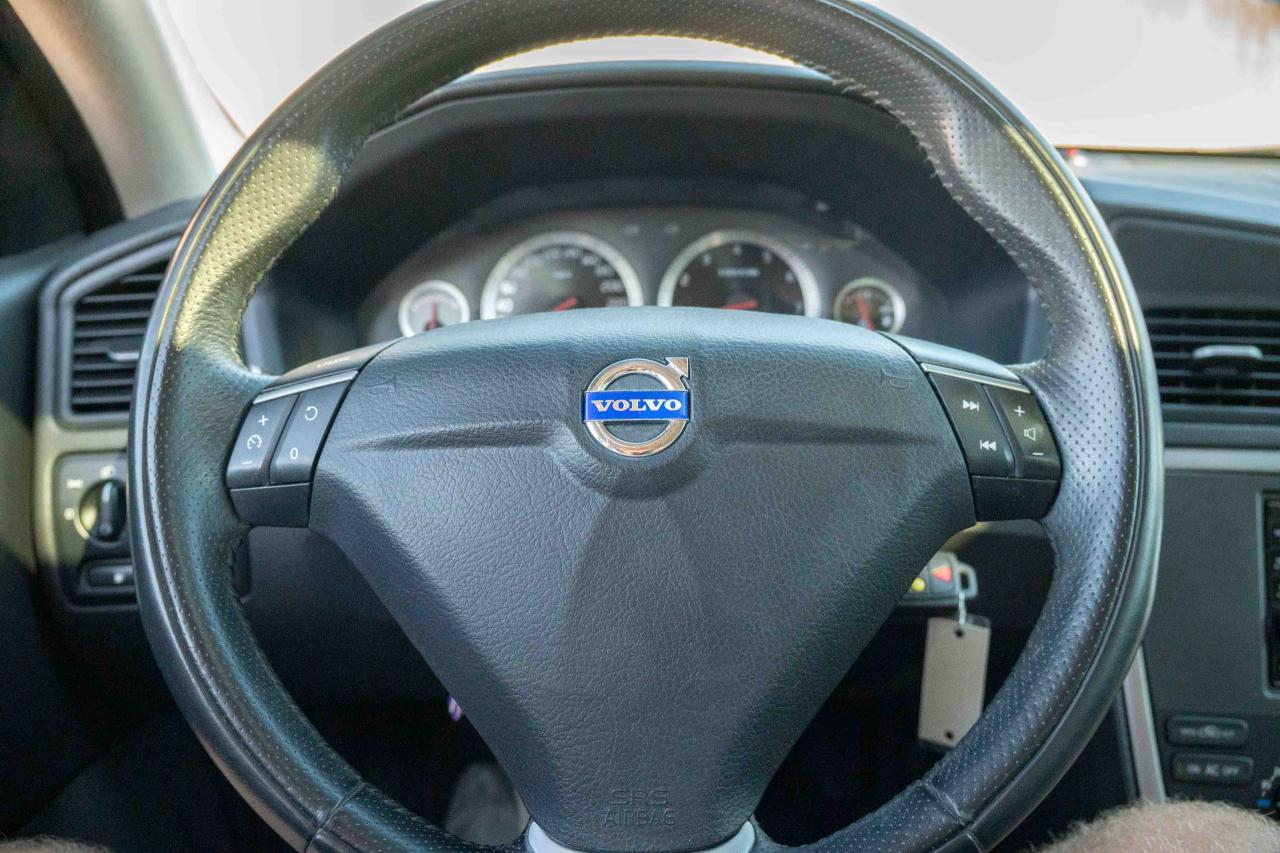 2007 Volvo S60 2.5T Sedan - Photo #38