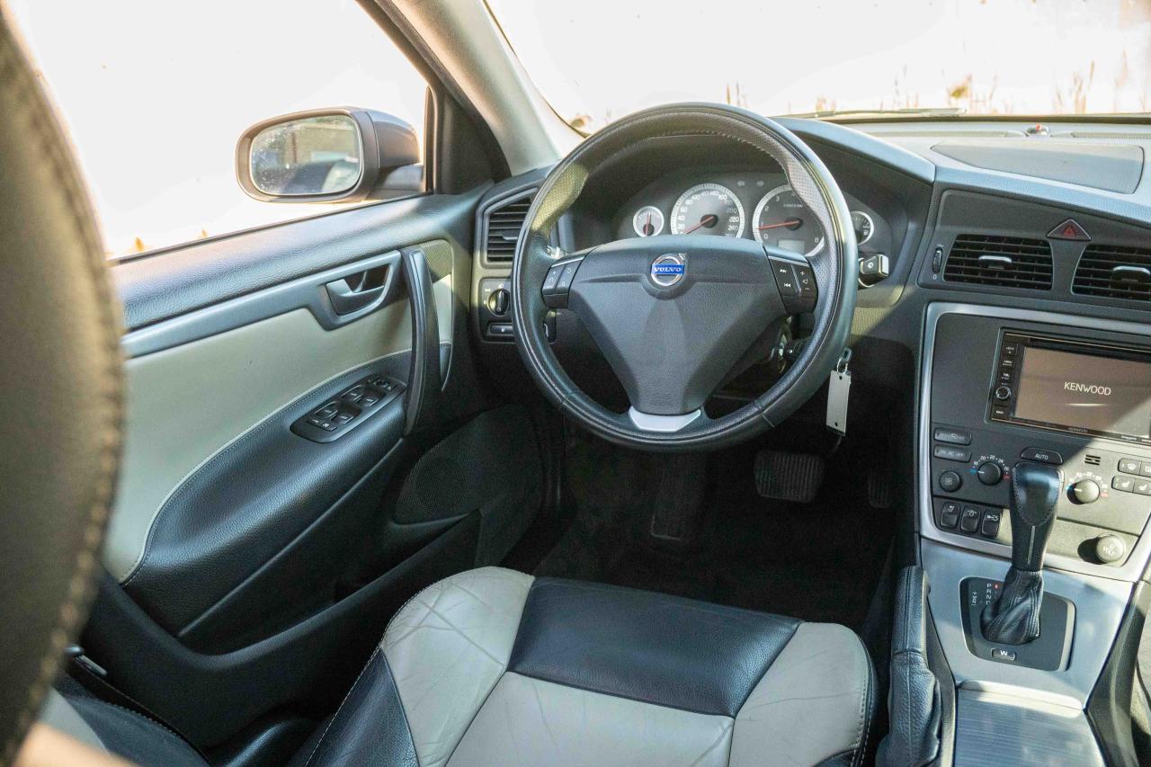2007 Volvo S60 2.5T Sedan - Photo #54