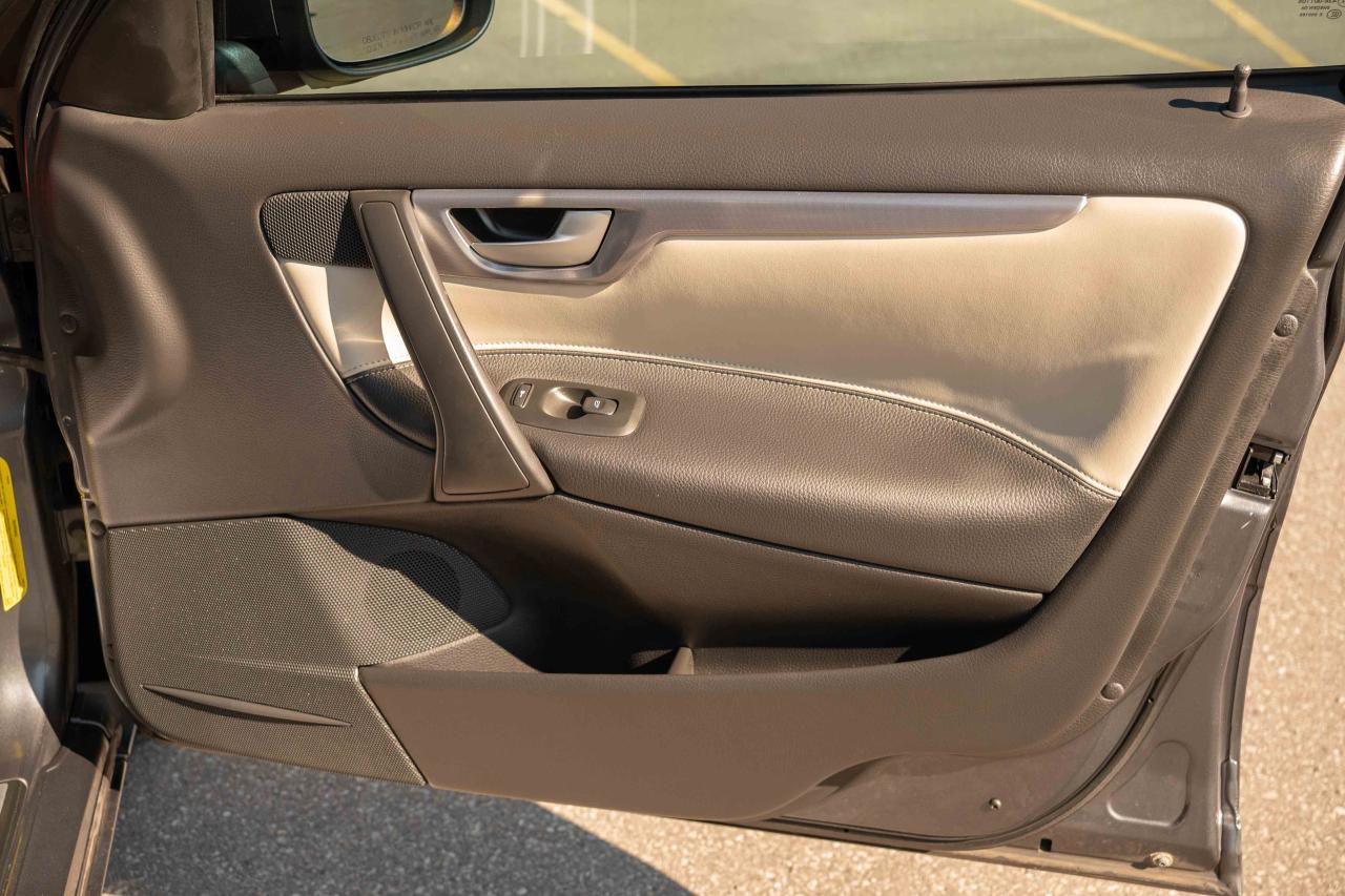 2007 Volvo S60 2.5T Sedan - Photo #65