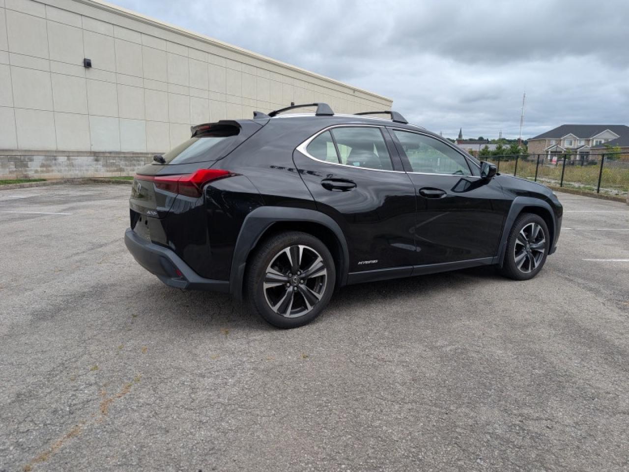 2020 Lexus UX 250h  **LOW KMS - VERY CLEAN - HYBRID** Photo4