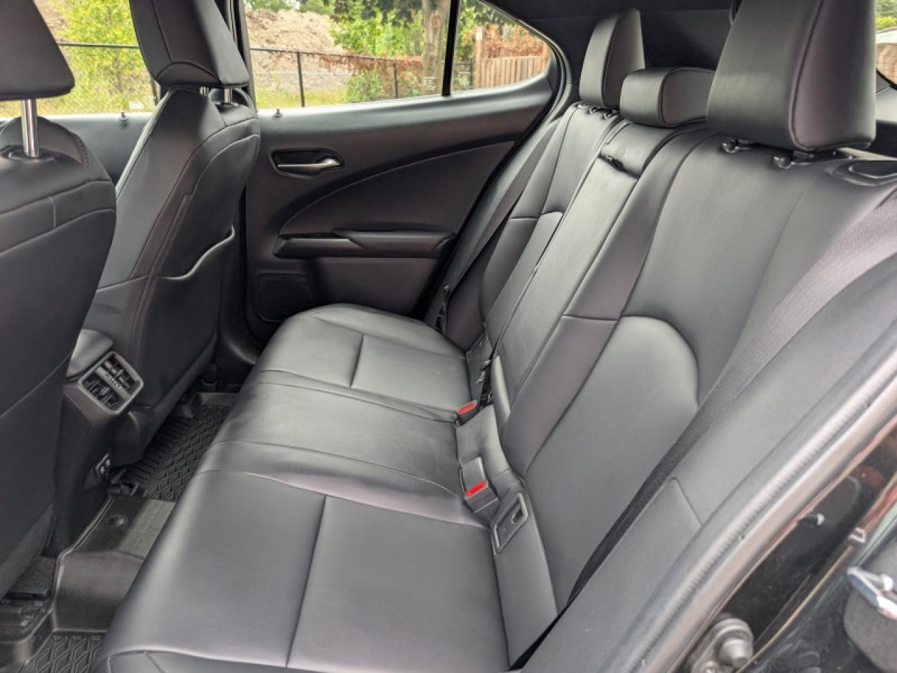 2020 Lexus UX 250h  **LOW KMS - VERY CLEAN - HYBRID** Photo