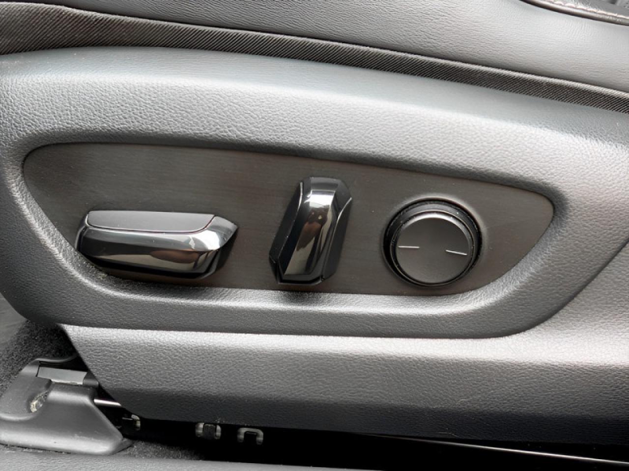 2020 Lexus UX 250h Premium  **LOW KMS - VERY CLEAN - HYBRID** Photo