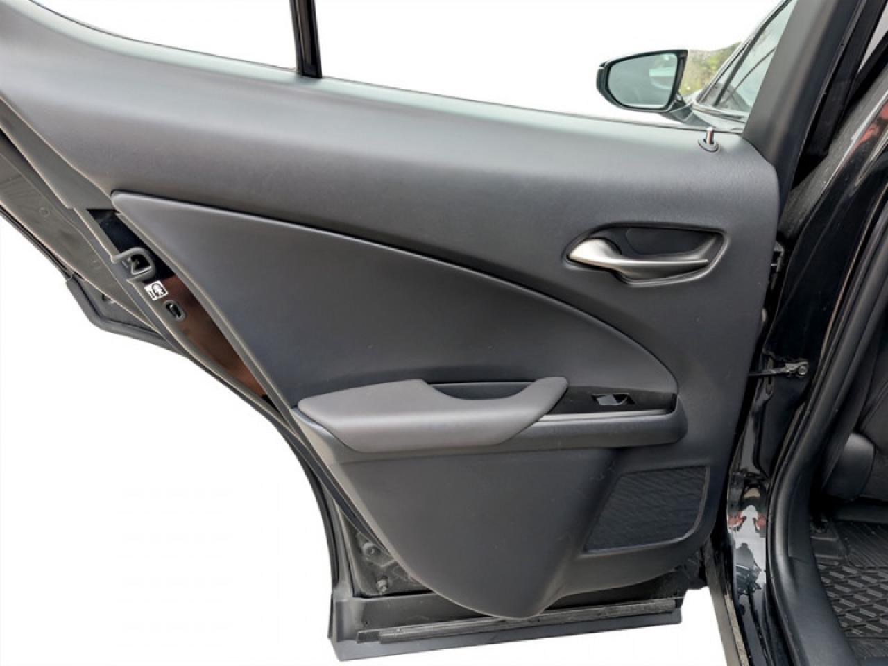 2020 Lexus UX 250h Premium  **LOW KMS - VERY CLEAN - HYBRID** Photo