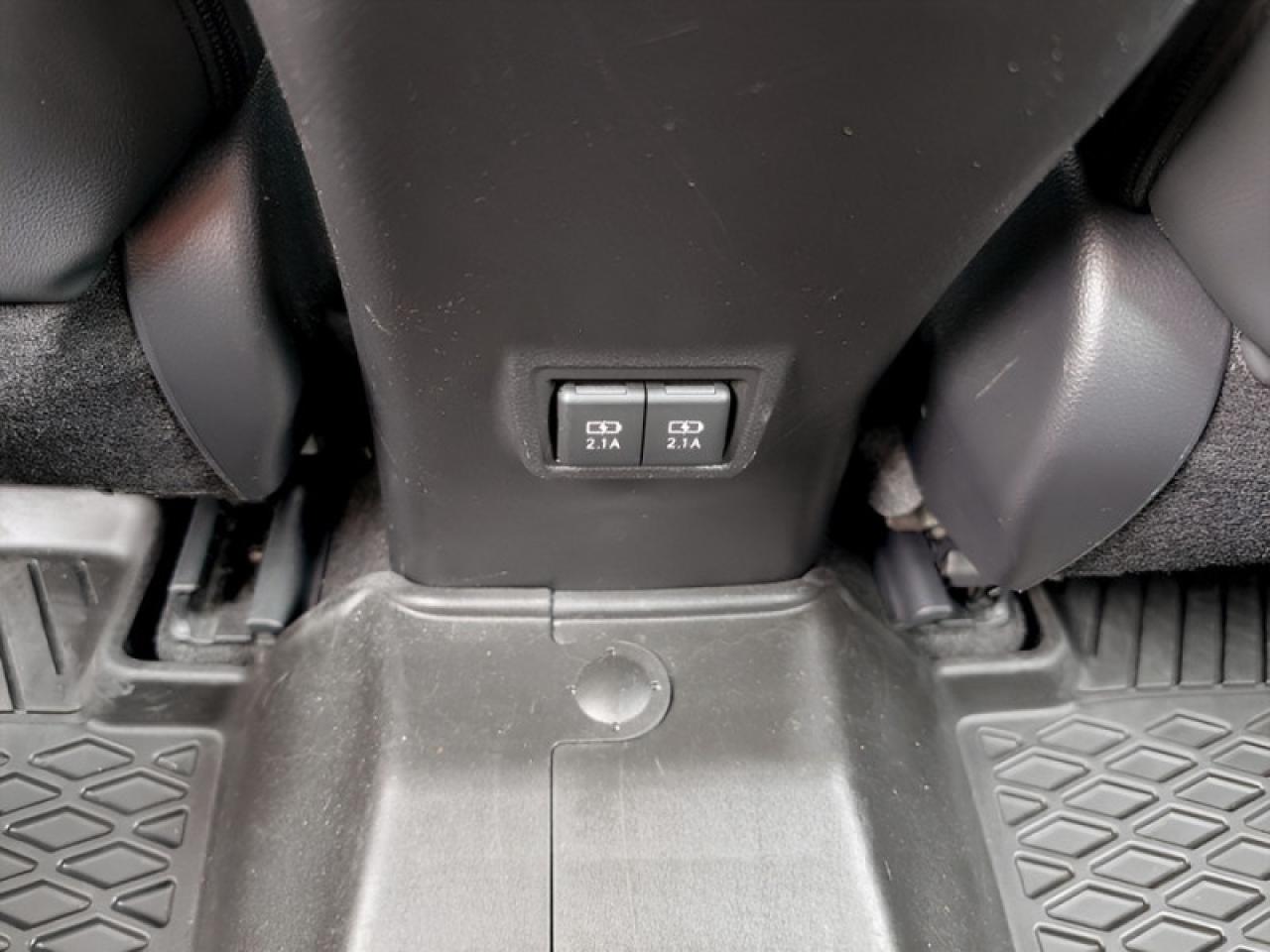 2020 Lexus UX 250h Premium  **LOW KMS - VERY CLEAN - HYBRID** Photo