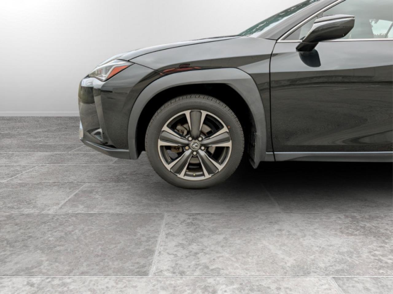 2020 Lexus UX 250h Premium  **LOW KMS - VERY CLEAN - HYBRID** Photo