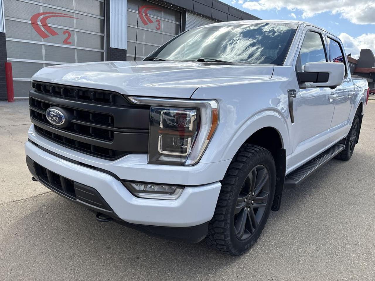 2021 Ford F-150 Lariat Photo1