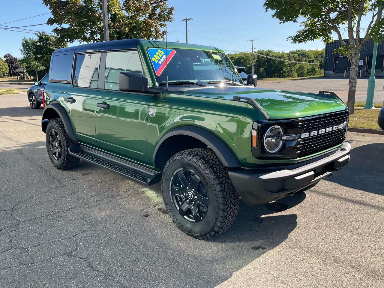 2025 Ford Bronco Big Bend Photo2