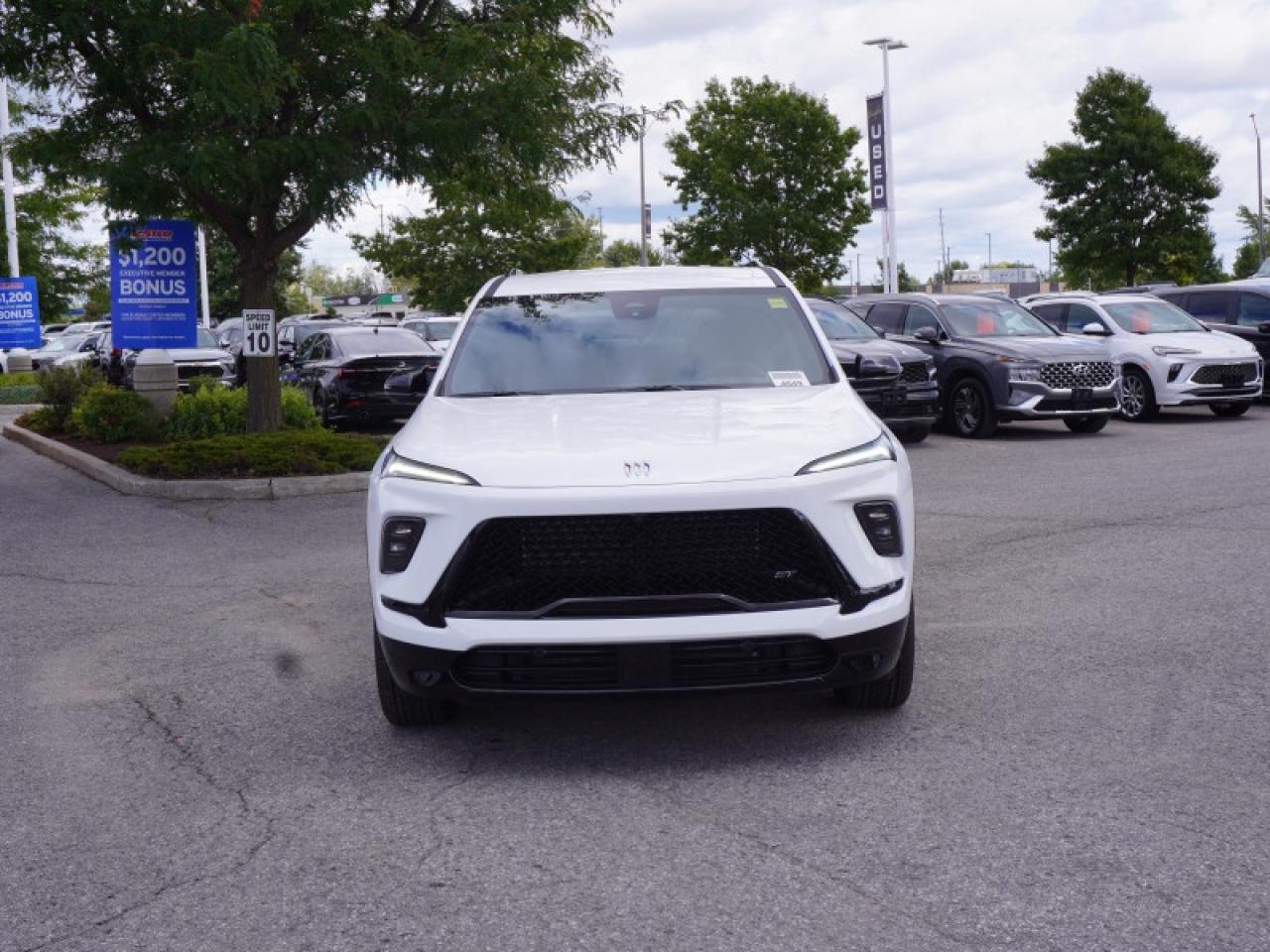 2026 Buick Enclave Sport Touring Photo3