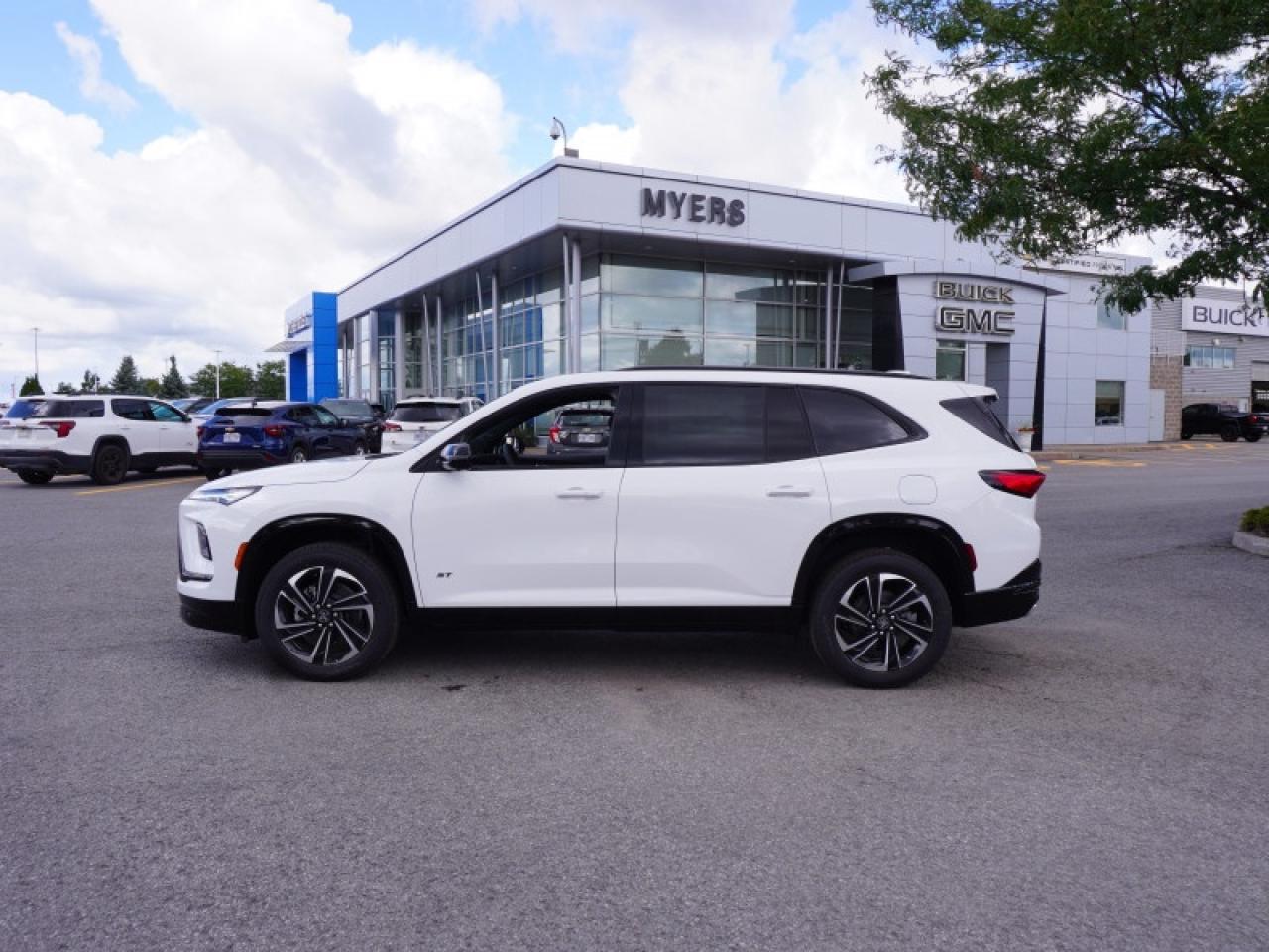 2026 Buick Enclave Sport Touring Photo