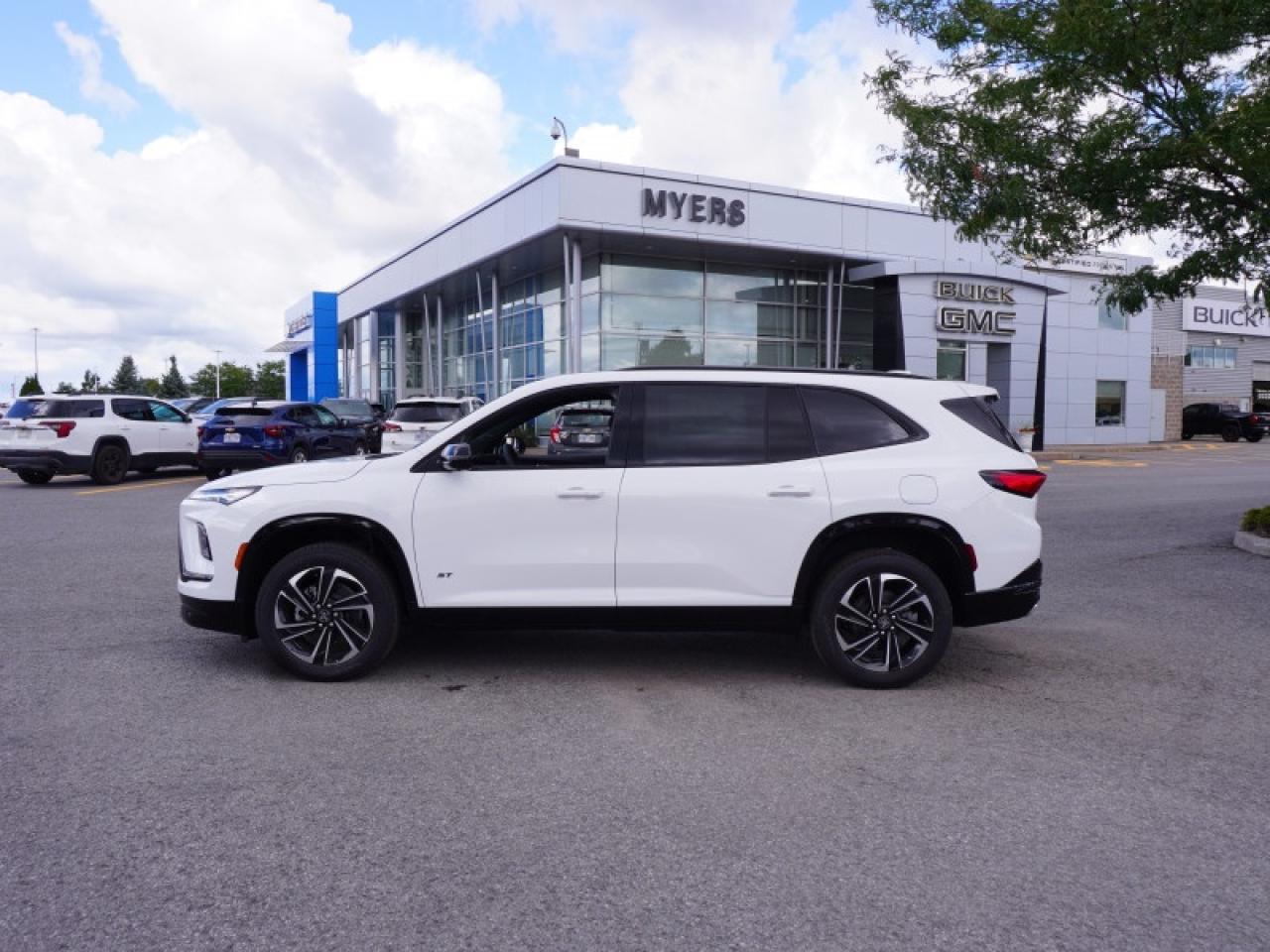 2026 Buick Enclave Sport Touring Photo