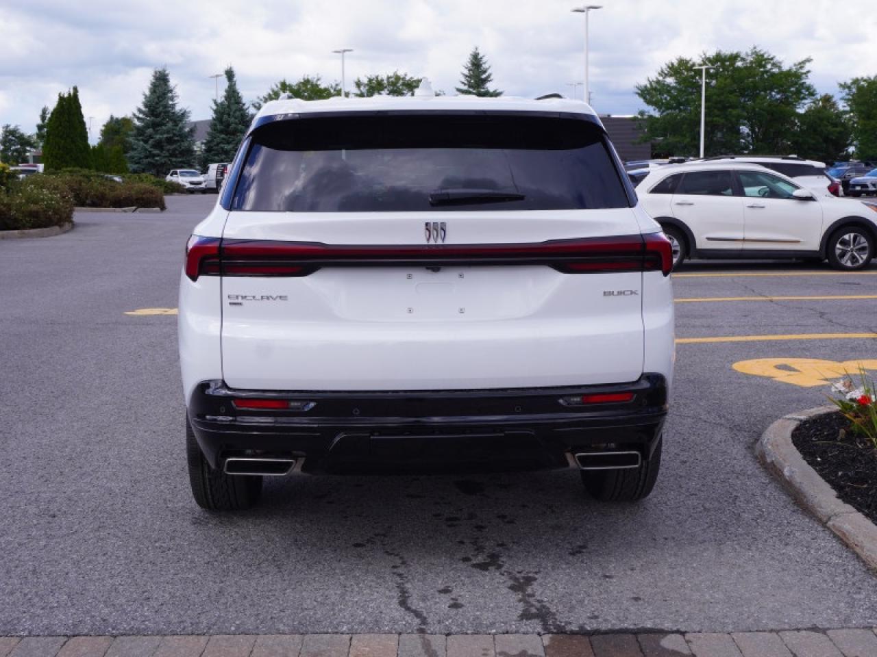 2026 Buick Enclave Sport Touring Photo4