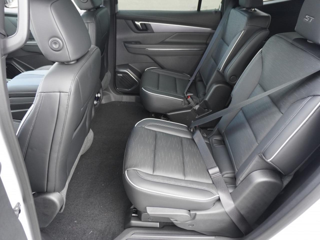 2026 Buick Enclave Sport Touring Photo