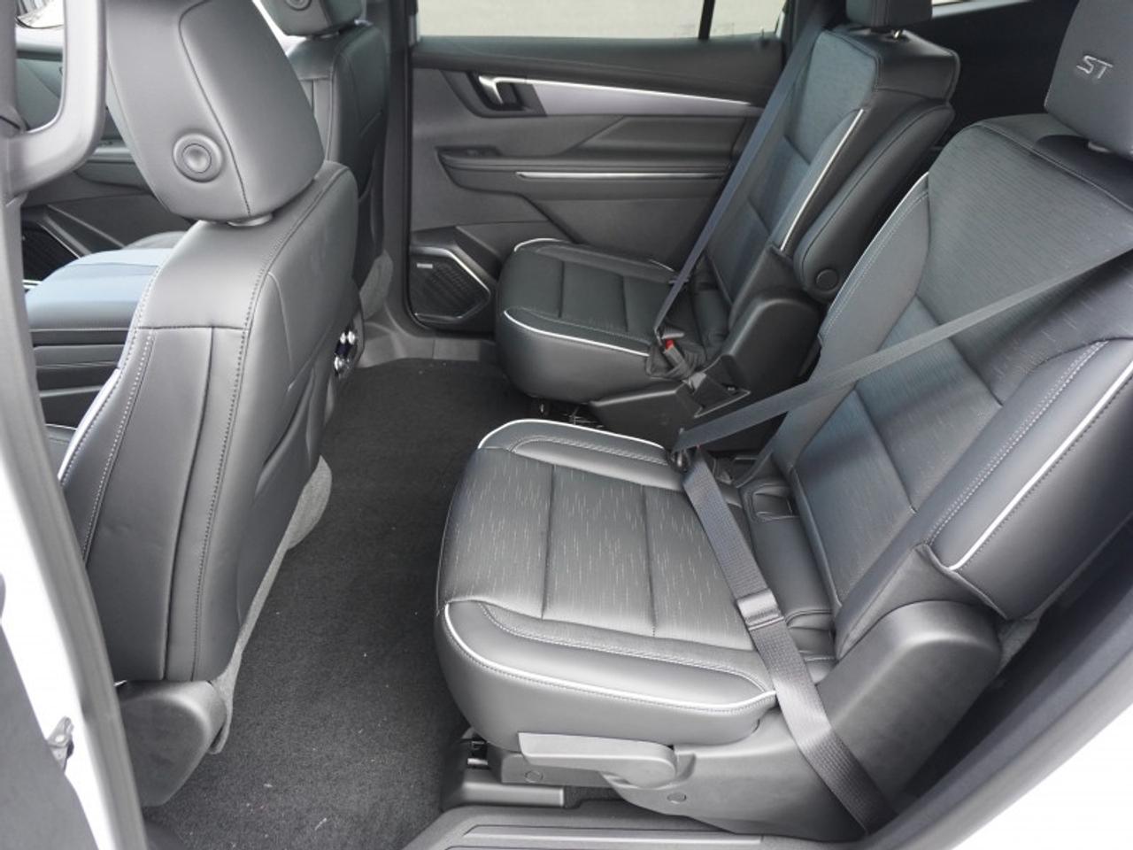 2026 Buick Enclave Sport Touring Photo