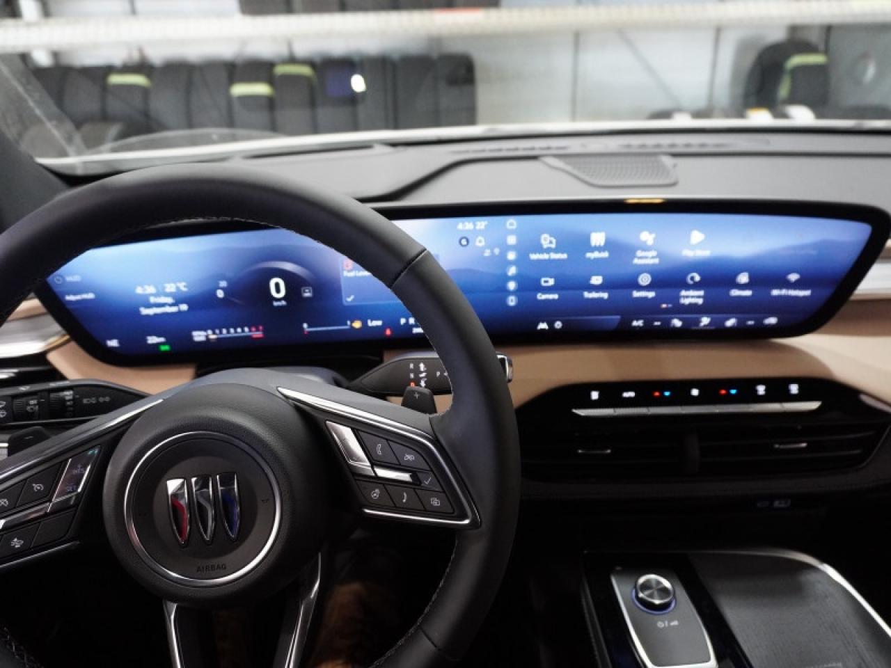 2026 Buick Enclave Preferred  - SUNROOF -  POWER Photo