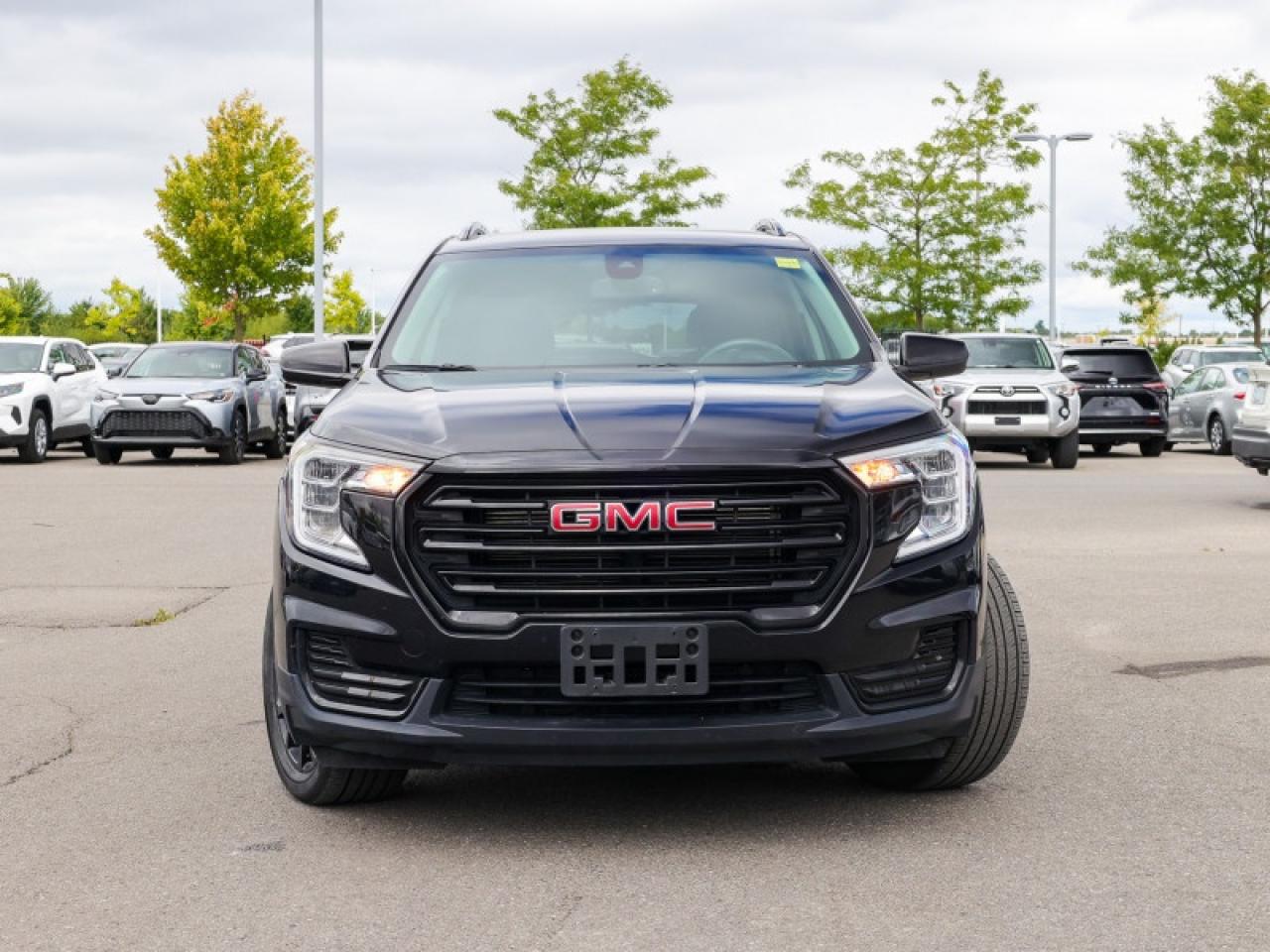 2023 GMC Terrain SLE AWD  - Remote Start - $186 B/W Photo4