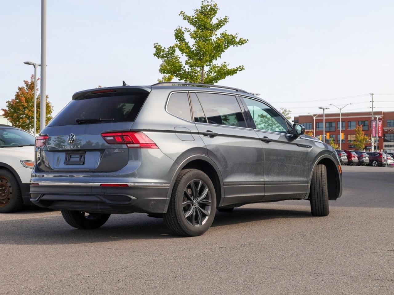 2024 Volkswagen Tiguan Comfortline  - $215 B/W Photo