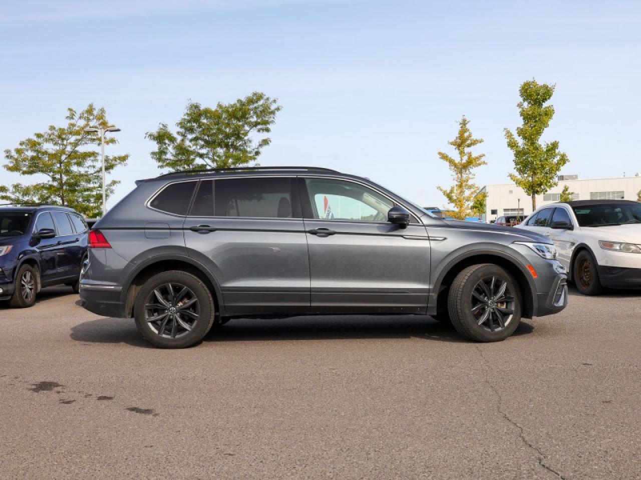 2024 Volkswagen Tiguan Comfortline  - $215 B/W Photo