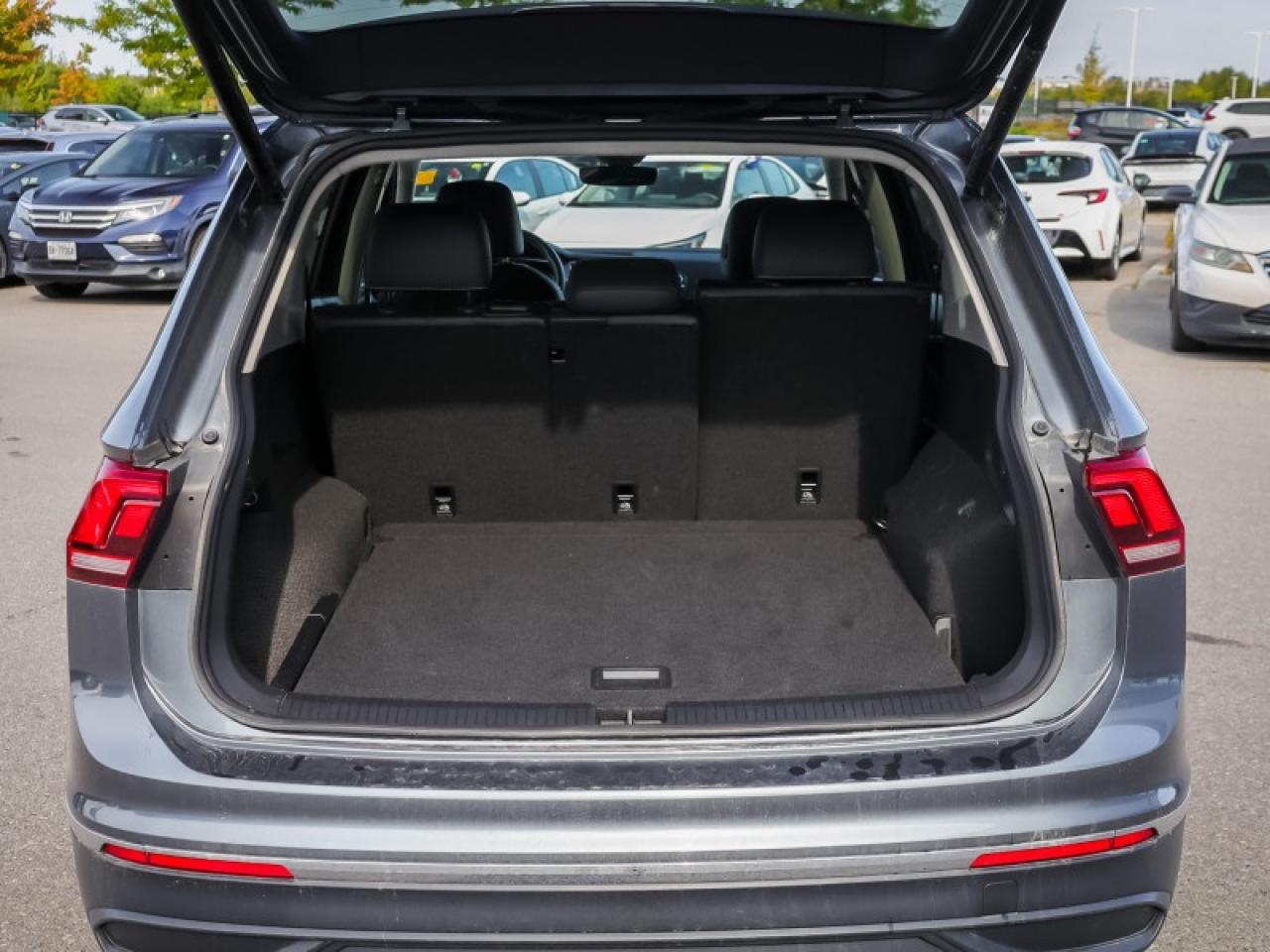 2024 Volkswagen Tiguan Comfortline  - $215 B/W Photo