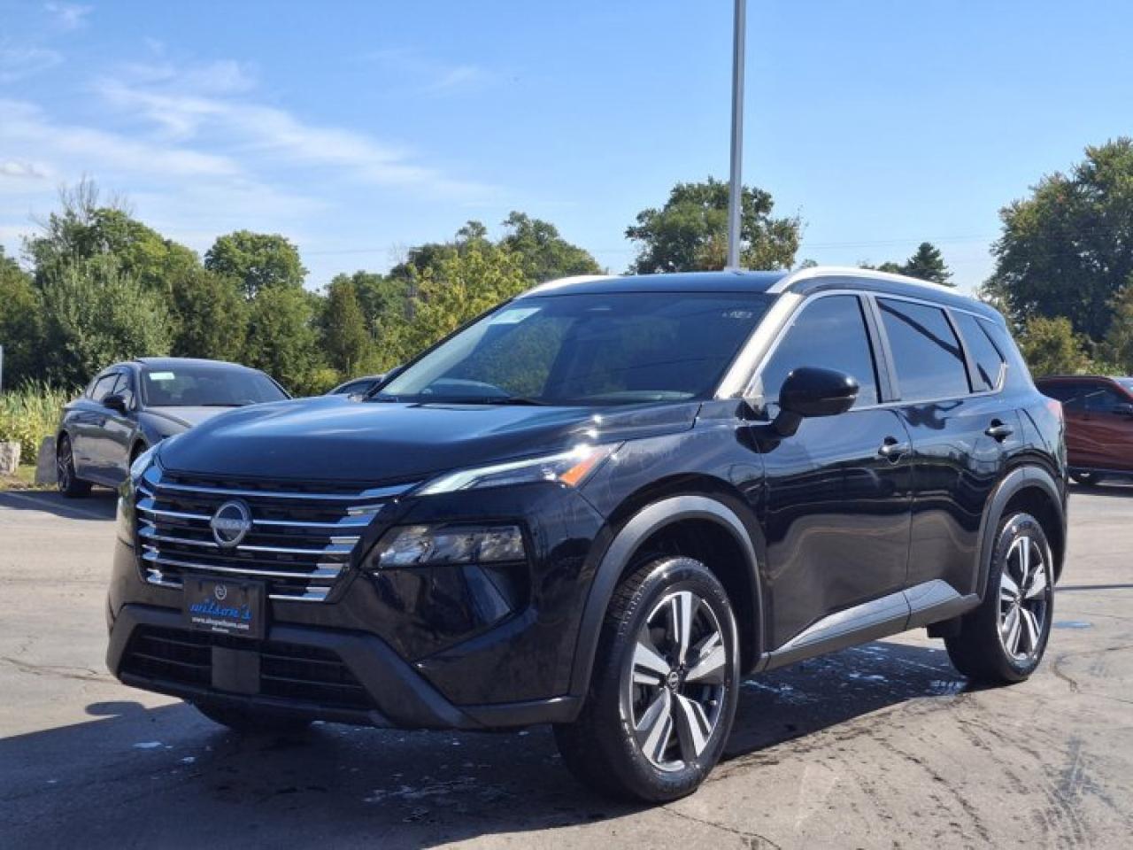Used 2024 Nissan Rogue SV Moonroof | Leather | Pano Roof | Adaptive Cruise Control | Apple CarPlay | Android Auto & More ! for sale in Guelph, ON