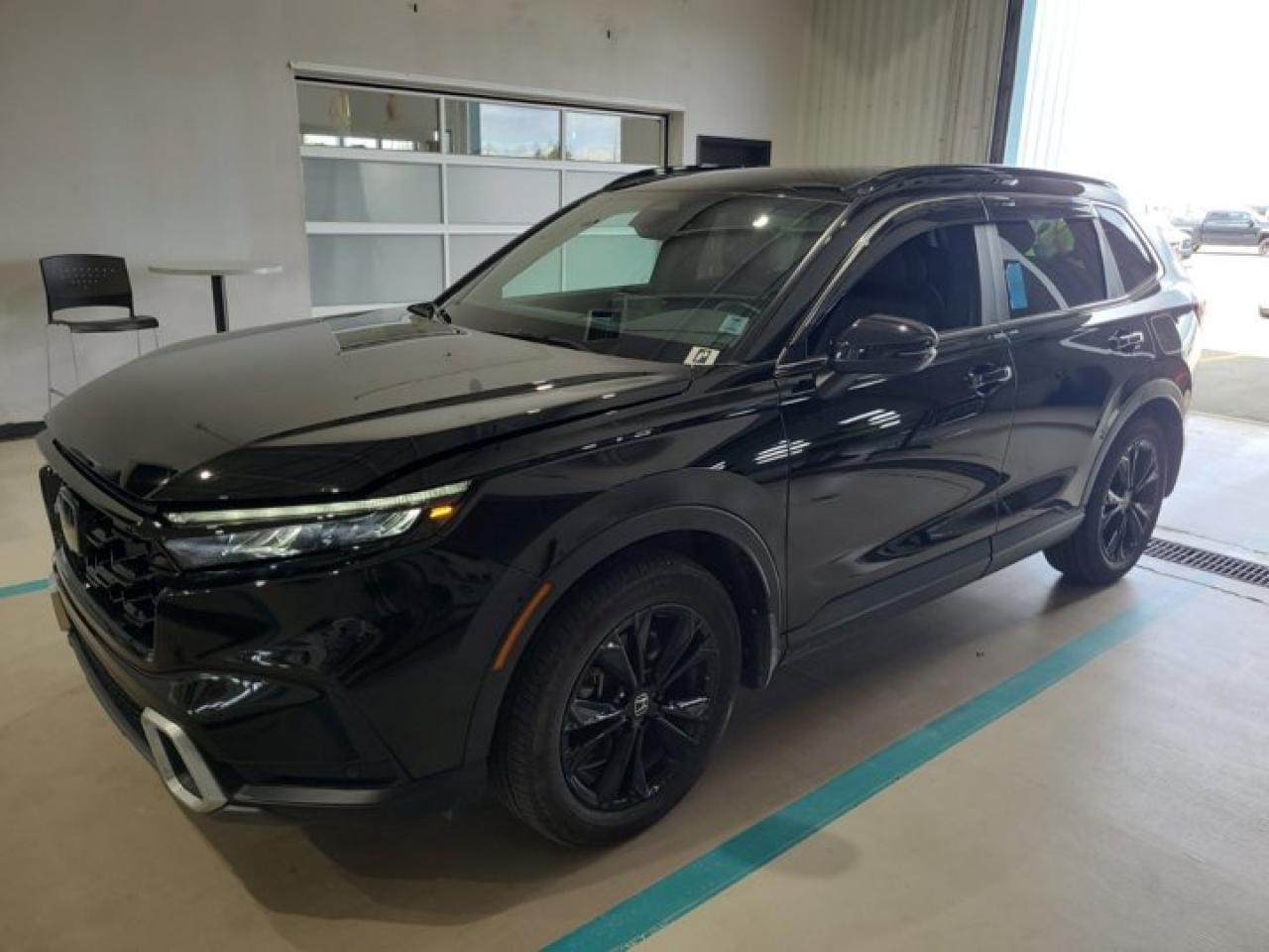 Used 2024 Honda CR-V Hybrid Touring Hybrid | Leather | Sunroof | Nav | Heated Wheel + Seats | CarPlay + Android | and More ! for sale in Guelph, ON
