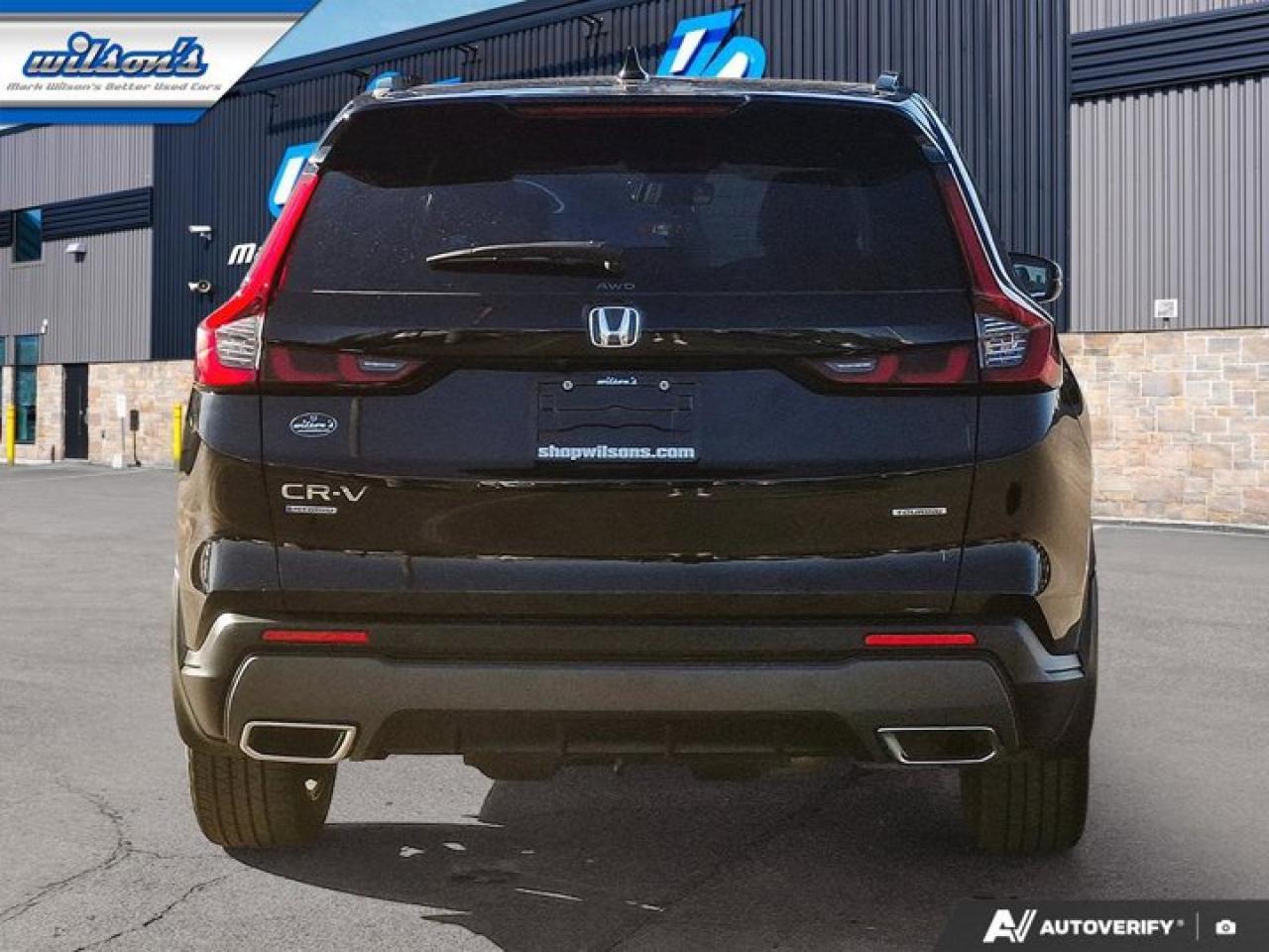 2024 Honda CR-V Hybrid Touring Hybrid | Leather | Sunroof | Nav | Heated Wheel + Seats | CarPlay + Android | and More ! Photo