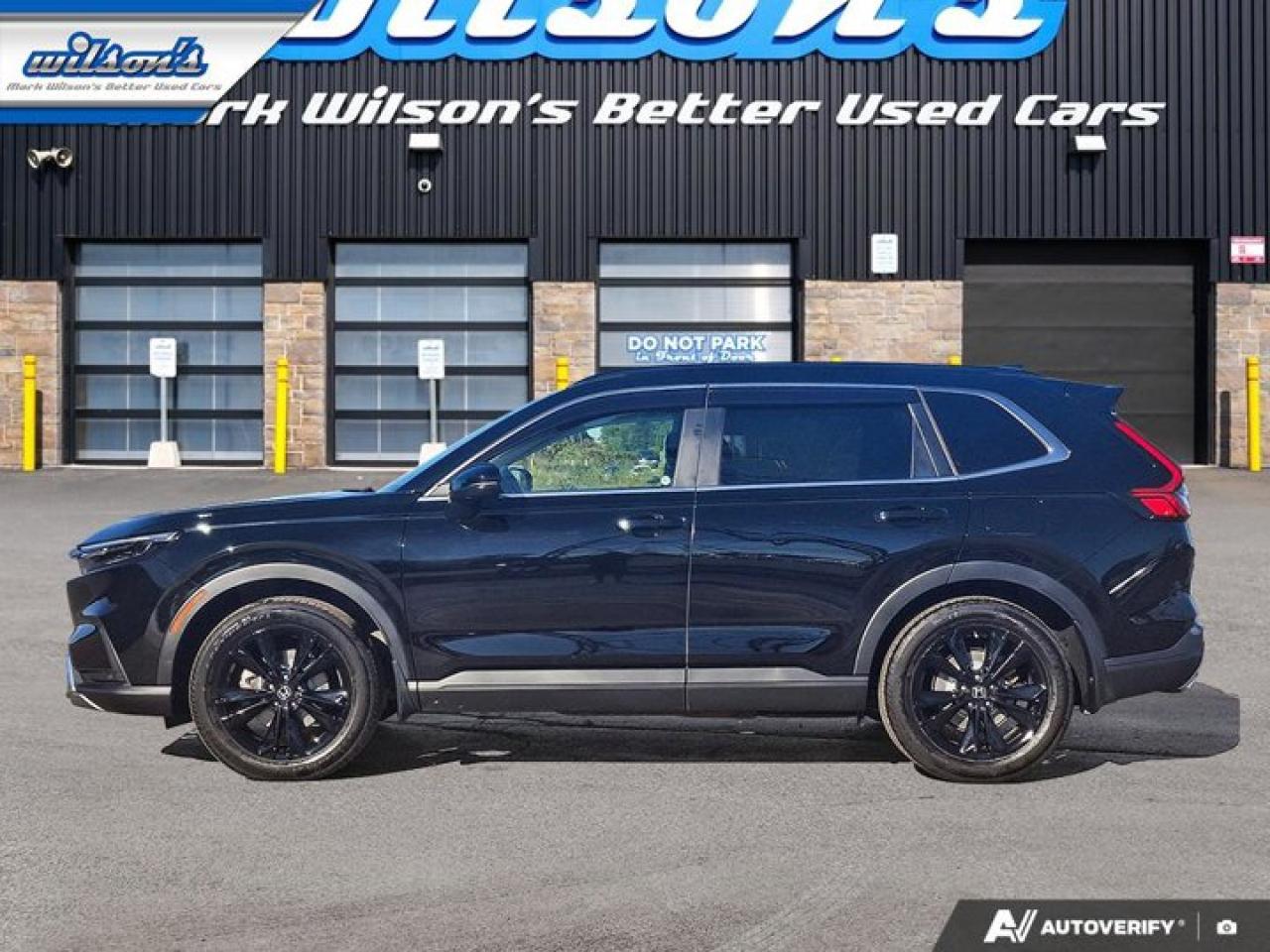 2024 Honda CR-V Hybrid Touring Hybrid | Leather | Sunroof | Nav | Heated Wheel + Seats | CarPlay + Android | and More ! Photo