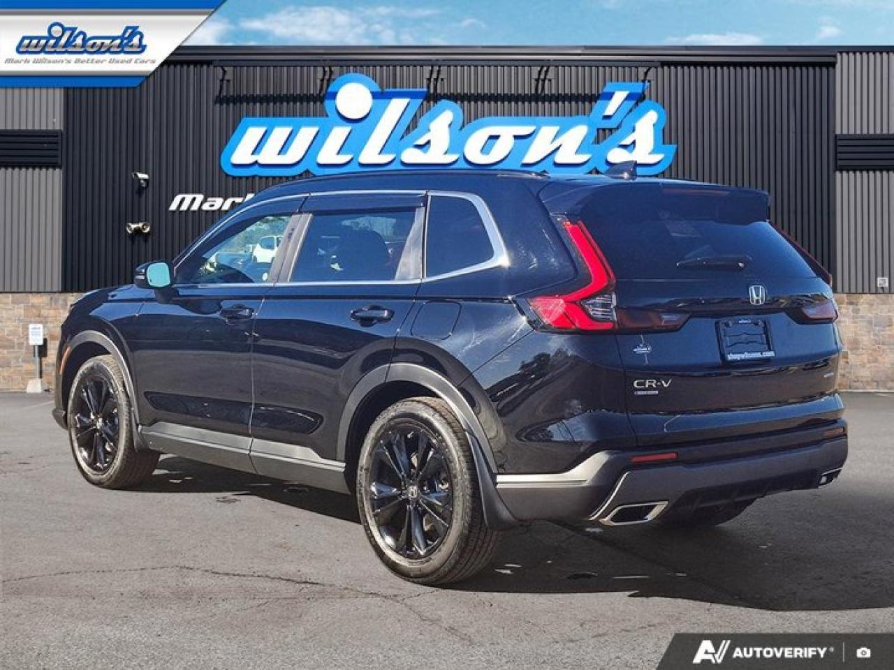 2024 Honda CR-V Hybrid Touring Hybrid | Leather | Sunroof | Nav | Heated Wheel + Seats | CarPlay + Android | and More ! Photo