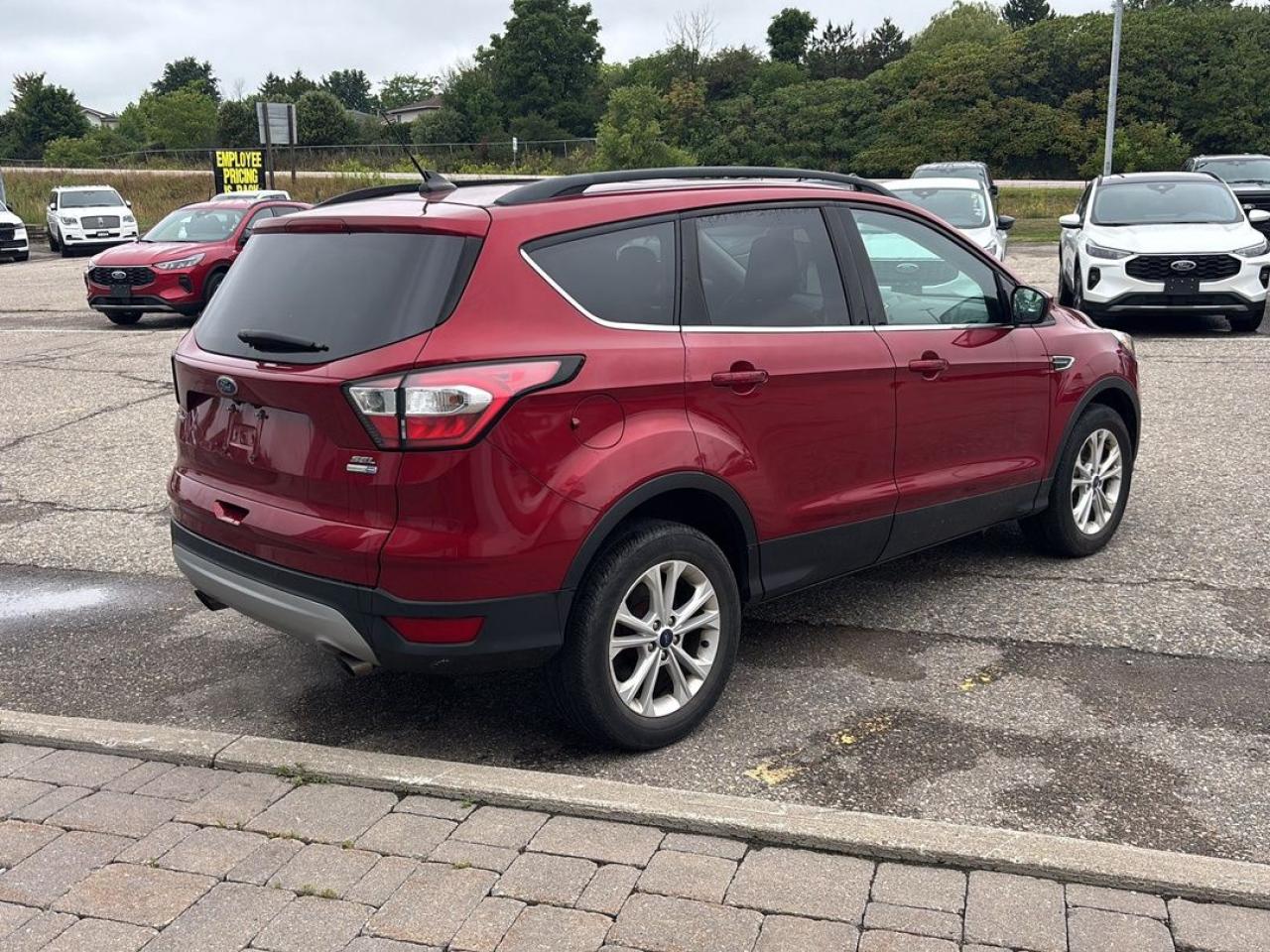 2018 Ford Escape SEL Photo5