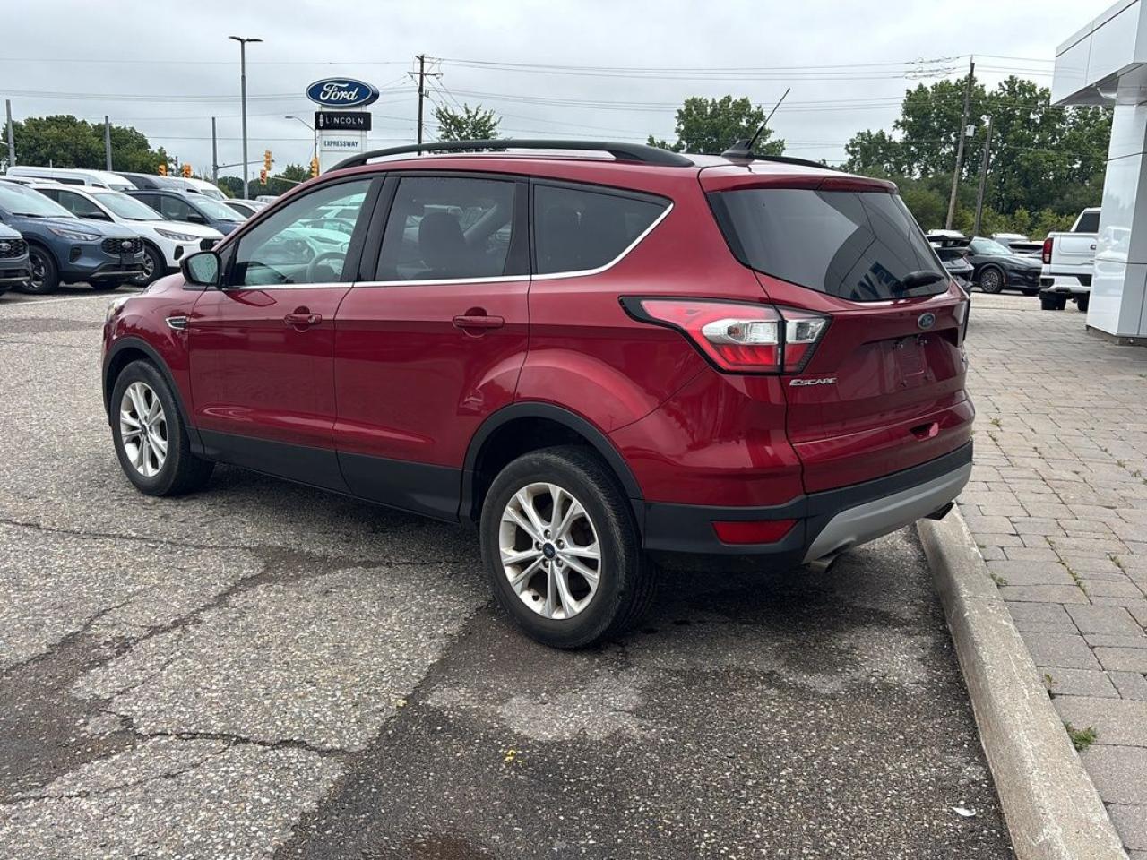 2018 Ford Escape SEL Photo5