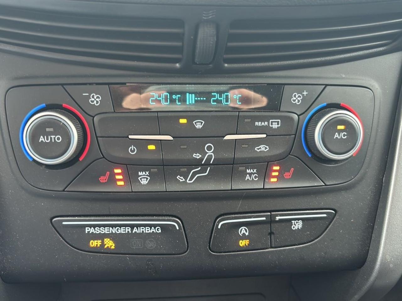 2018 Ford Escape SEL Photo5