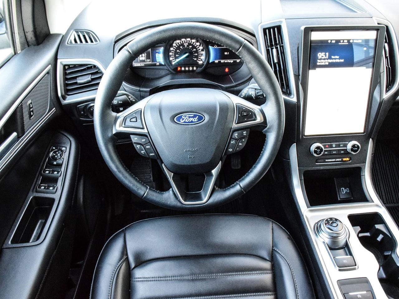 2024 Ford Edge SEL AWD Photo