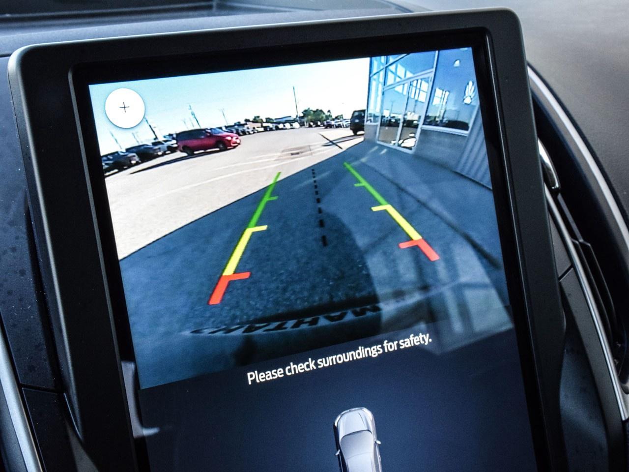 2024 Ford Edge SEL AWD Photo