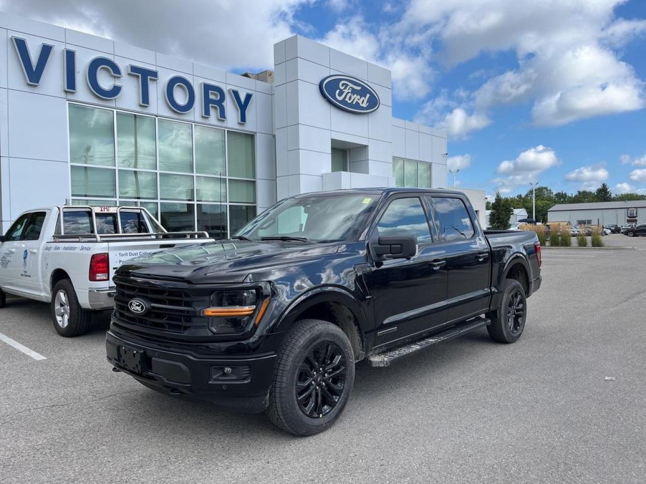 New 2025 Ford F-150 XLT for sale in Chatham, ON