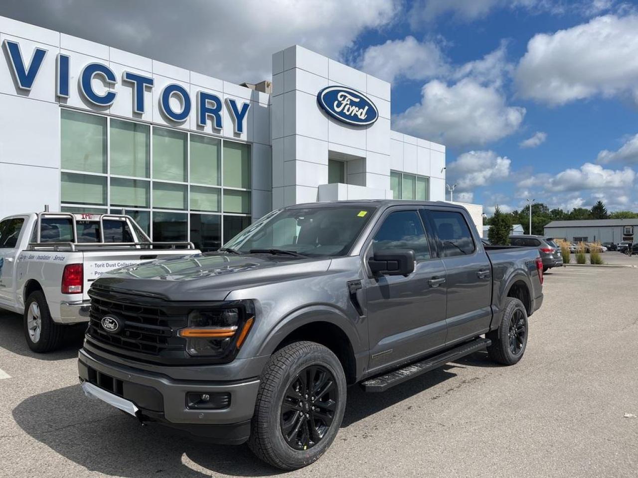 New 2025 Ford F-150 XLT for sale in Chatham, ON