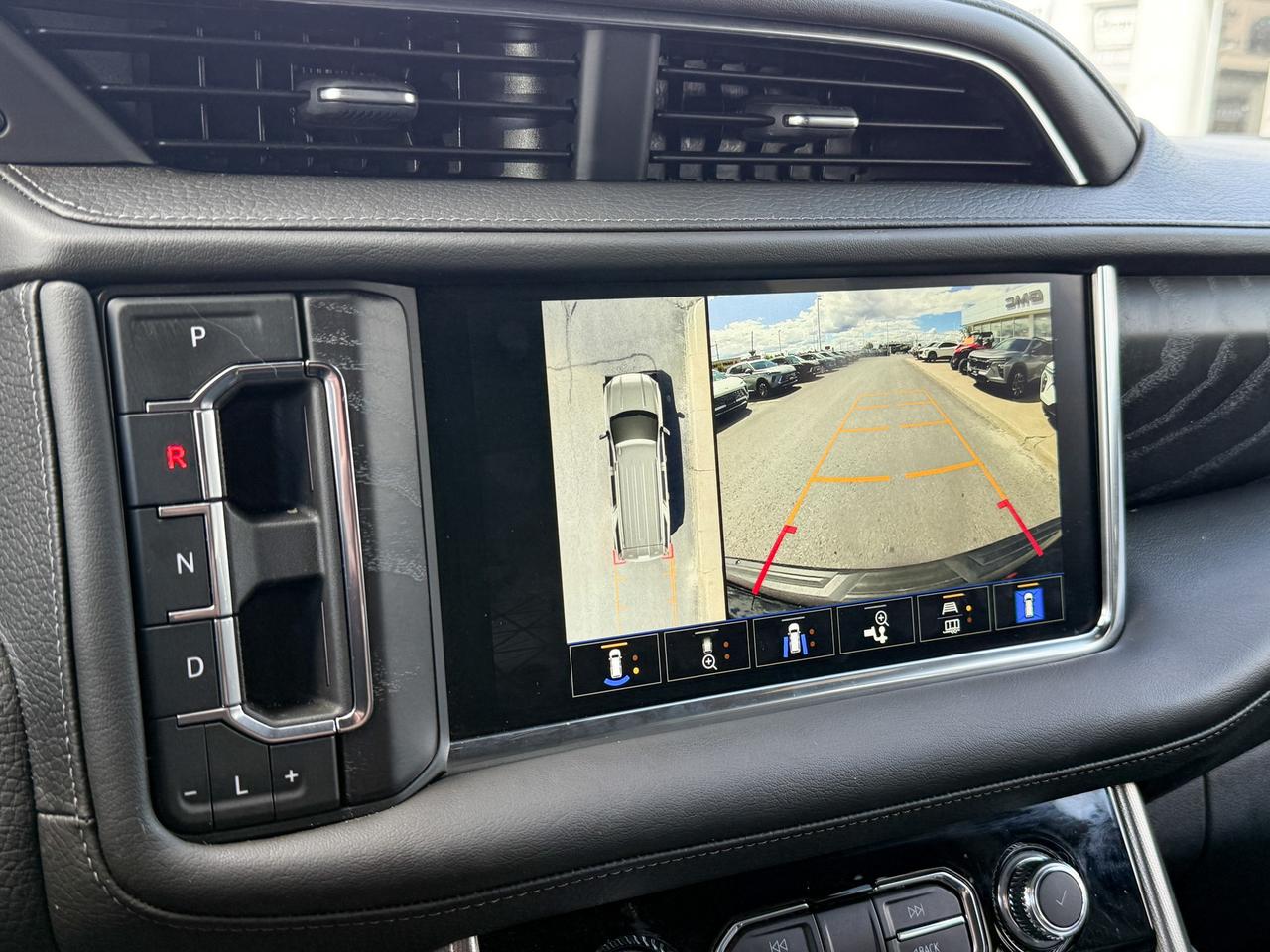 2023 GMC Yukon XL Denali PURCHASED & SERVICED HERE, 6.2L V8 ENGINE, HEATED & VENTILATED SEATS, HEATED STEERING WHEEL, REMOTE START & ENTRY, RAIN SENSING WIPERS, WIRELESS CHARGING, ADAPTIVE CRUISE CONTROL, HANDS-FREE LIFTGATE, Photo