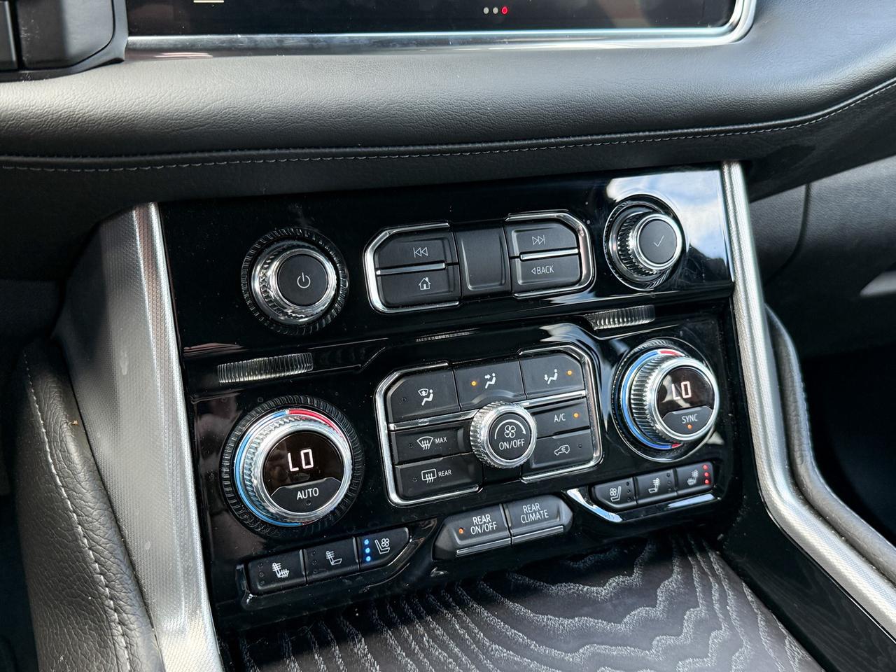 2023 GMC Yukon XL Denali PURCHASED & SERVICED HERE, 6.2L V8 ENGINE, HEATED & VENTILATED SEATS, HEATED STEERING WHEEL, REMOTE START & ENTRY, RAIN SENSING WIPERS, WIRELESS CHARGING, ADAPTIVE CRUISE CONTROL, HANDS-FREE LIFTGATE, Photo