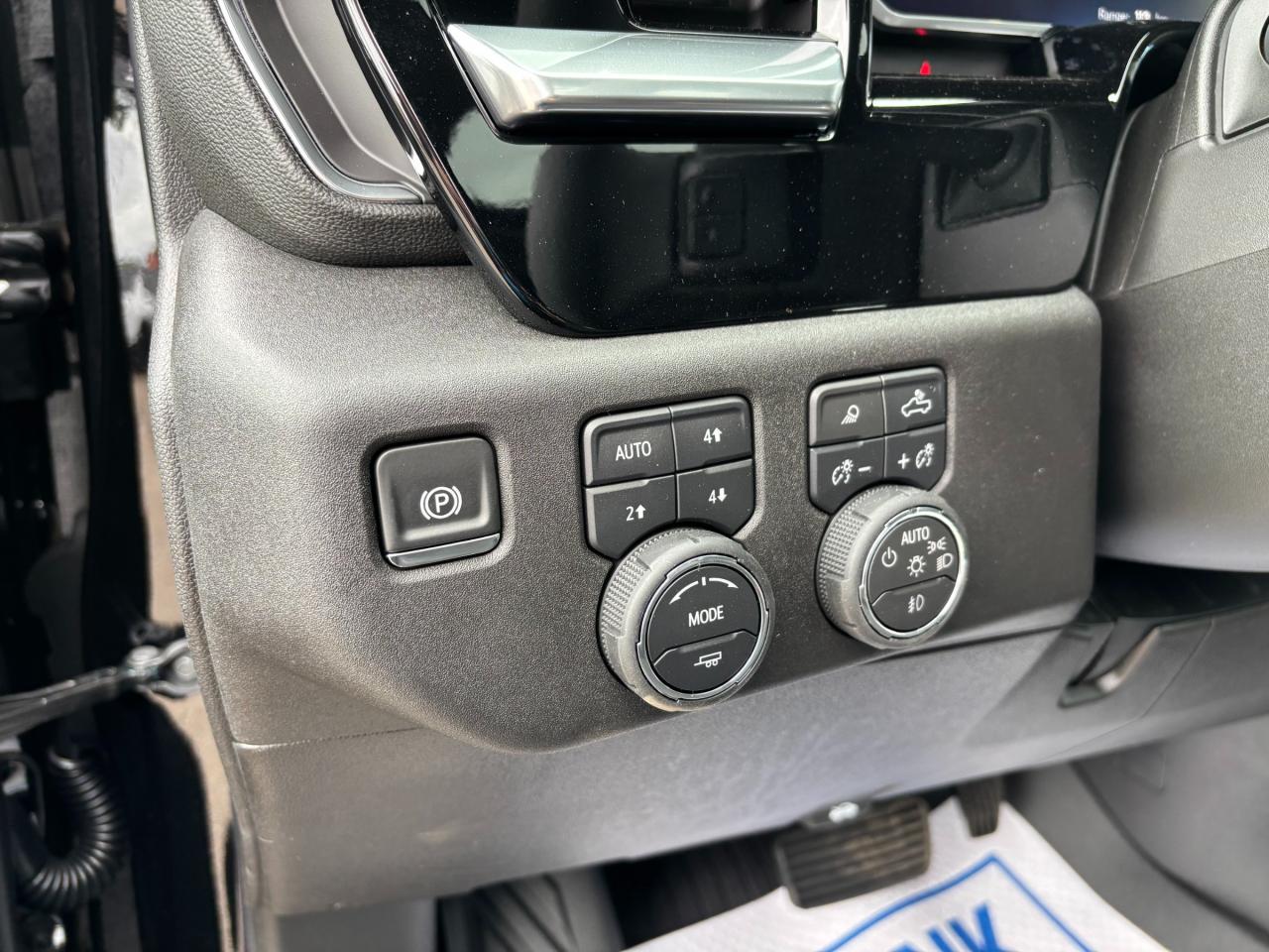 2026 Chevrolet Silverado 1500 2026 Chevrolet Silverado RST Crew Cab 4WD Photo