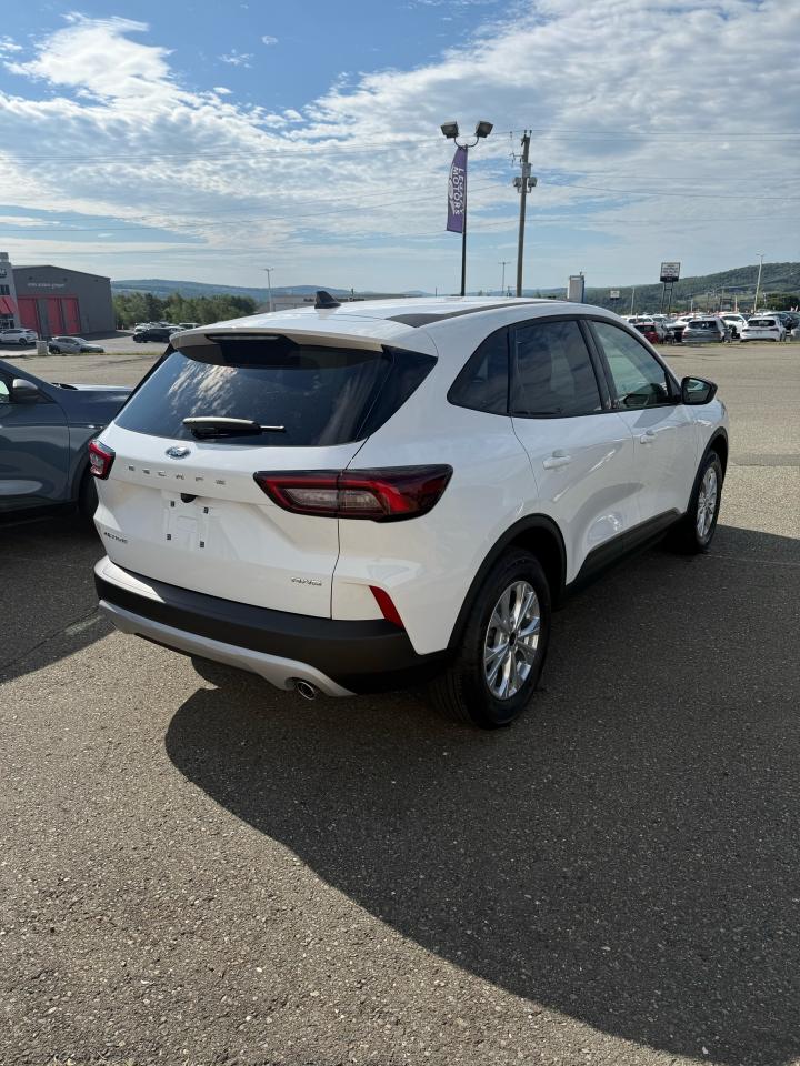 2025 Ford Escape Active™ Photo5
