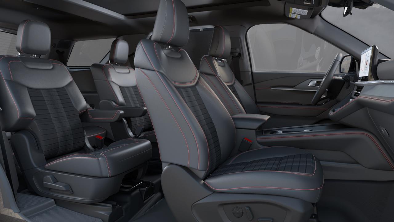 2025 Ford Explorer  Photo5