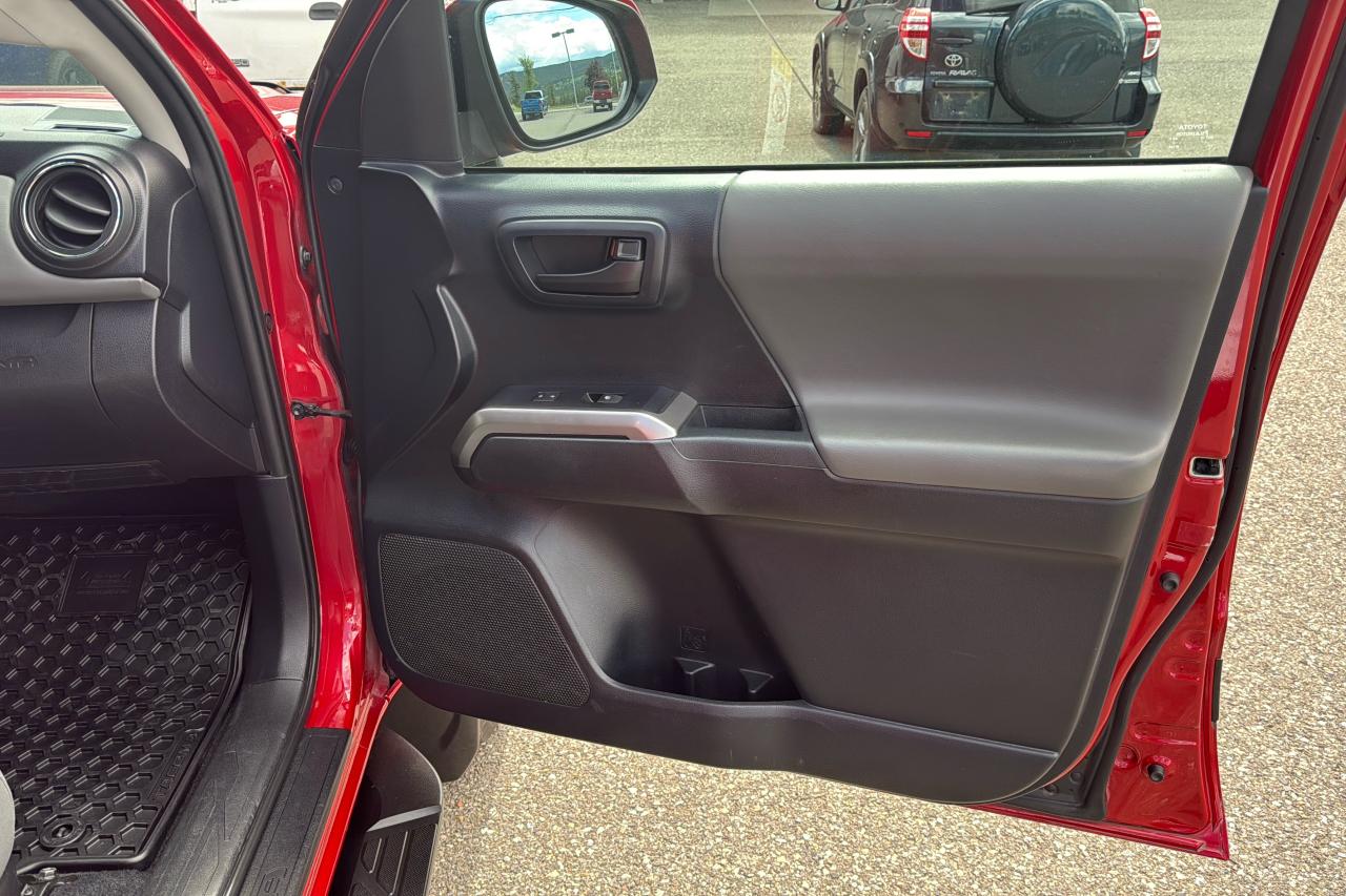 2019 Toyota TACOMA 4X4 ACCESS CAB SR5 Base Photo