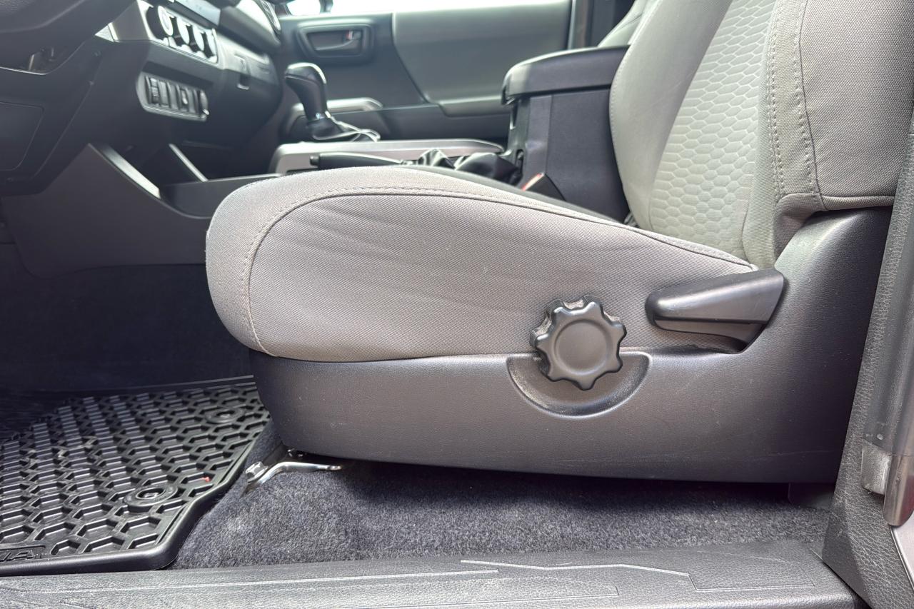 2019 Toyota TACOMA 4X4 ACCESS CAB SR5 Base Photo