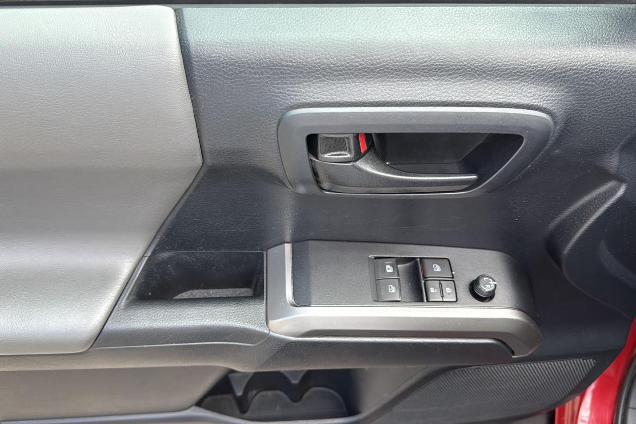 2019 Toyota TACOMA 4X4 ACCESS CAB SR5 Base Photo