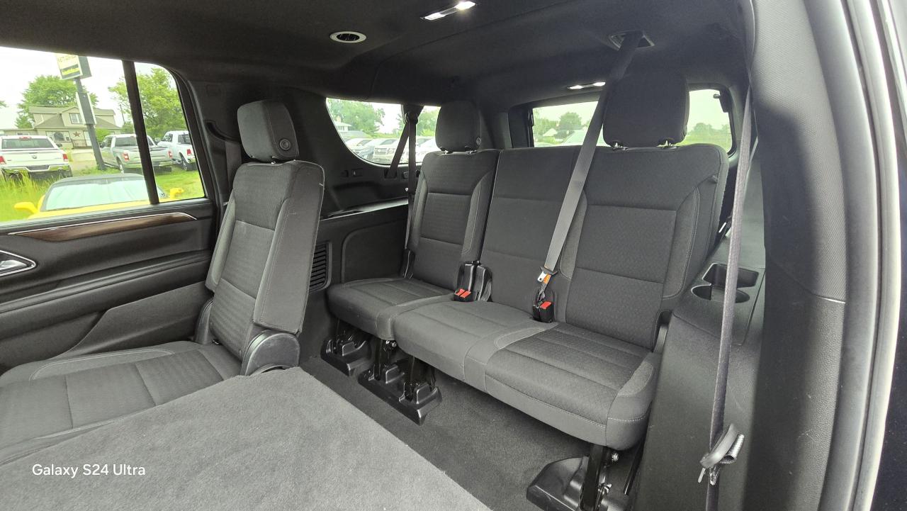 2022 GMC Yukon XL SLE - Photo #20