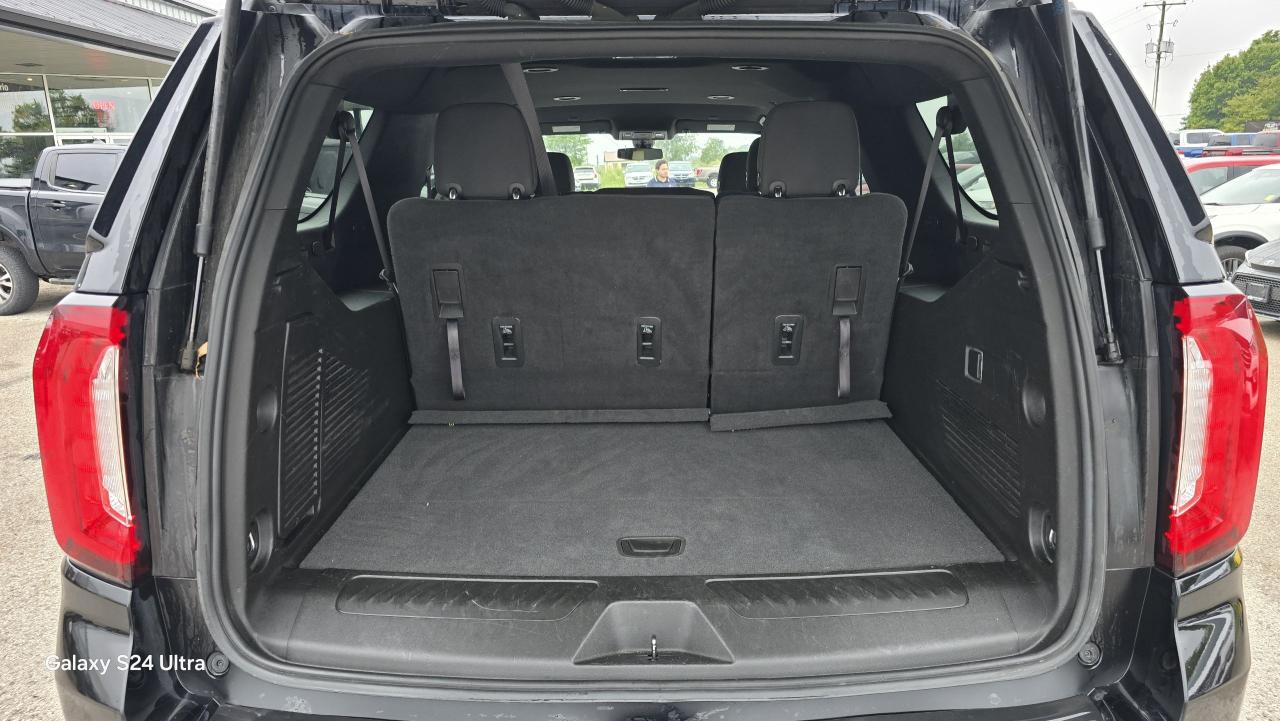 2022 GMC Yukon XL SLE - Photo #19