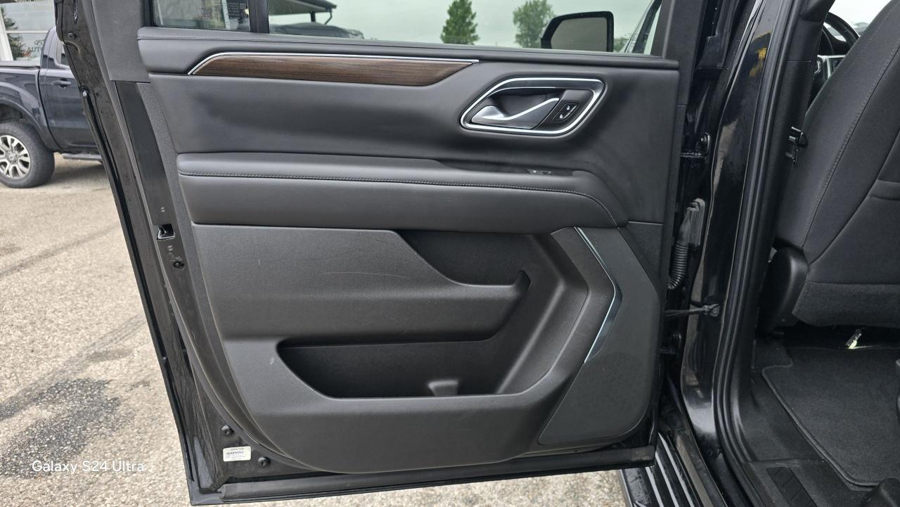 2022 GMC Yukon XL SLE - Photo #22